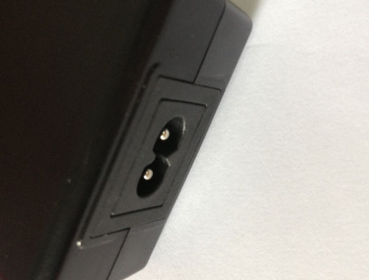 De Machtsadapter van de hoogspanningsdesktop met IEC8/de Schakelaar, 50Hz/60Hz van IEC14 AC