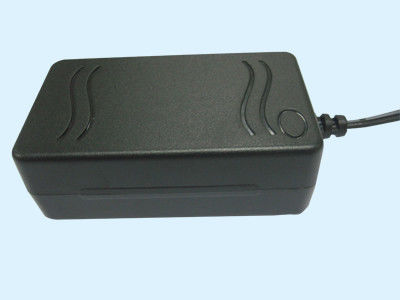 De de Machtsadapter van de plastic Gevaldesktop 7V 3.0A 21W, ontmoet Niveau V van de Energiester