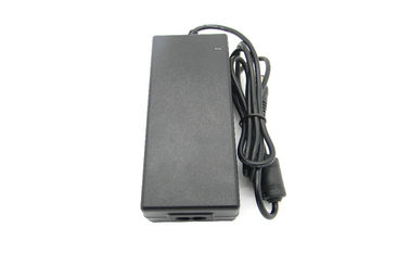 De elektrovoeding van de Desktopomschakeling/Externe 12V 5A-Adapter