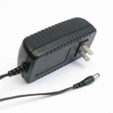 12 watts die Adapter, Ingebouwde EMI Filter, de Hoge Effiiency-Adapters van de de Reismacht van Schakelschemaktec schakelen
