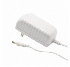 15W 12V 1.5A de Universele wisselstroomadapter, muur zet typevoeding op