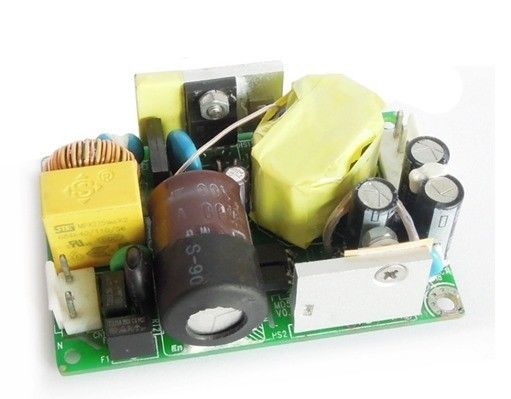En61000-3-2 de standaard Medische Output van Machtssuppies 50W 15V/2.67A MD50-220S15