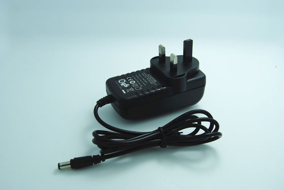 24V de Output de Britse 3 van gelijkstroom 1A 24W Speldenmuur zet Machtsadapter, Ce/FCC/RoHS op