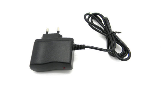 Hoge de Leverancier van China - de kwaliteits5v 1000mA Muur zet Voedingengelijkstroom Uiteinde 5.5x2.1mm op