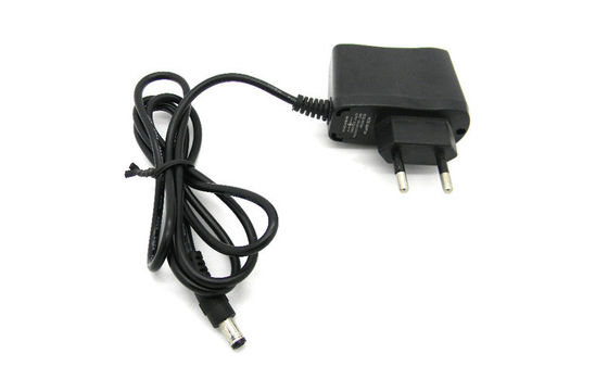 Hoge de Leverancier van China - de kwaliteits5v 1000mA Muur zet Voedingengelijkstroom Uiteinde 5.5x2.1mm op