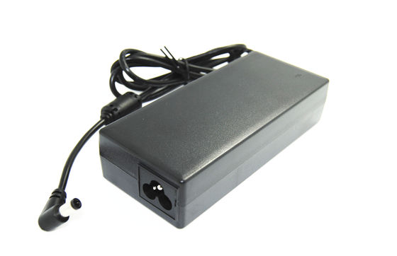 C6 AC Laptop Machtsadapter