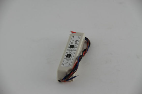 Enige van het Hoofd output20w Constante Voltage Waterdichte Bestuurder, 24V 12V HOOFDbestuurder