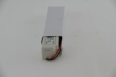 Waterdichte IP67 60W Constante Voltage HOOFDbestuurder 120V AC, Geïsoleerd Plastic Geval