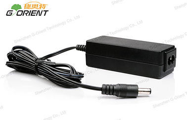 Energierendement 36V/1.1A Universele Laptop Machtsadapter 40W voor Binnen