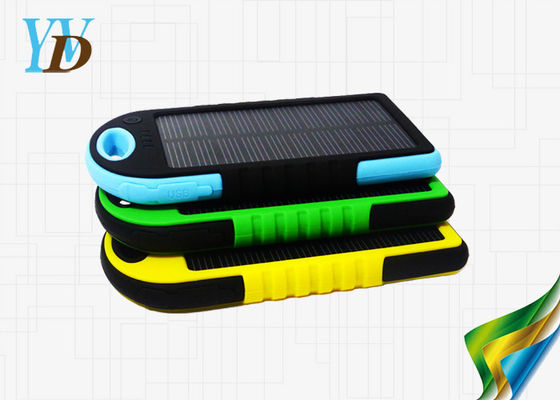 De waterdichte Bank van de het Zonnepaneelmacht van Schokbestendige Crashproof Uiterst dunne Reserve4000mah