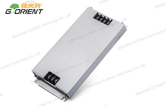 Auto van de LEIDENE van de de Omschakelingsvoeding DC4.5V Vertonings het Enige Output Elegante Ontwerp 40A